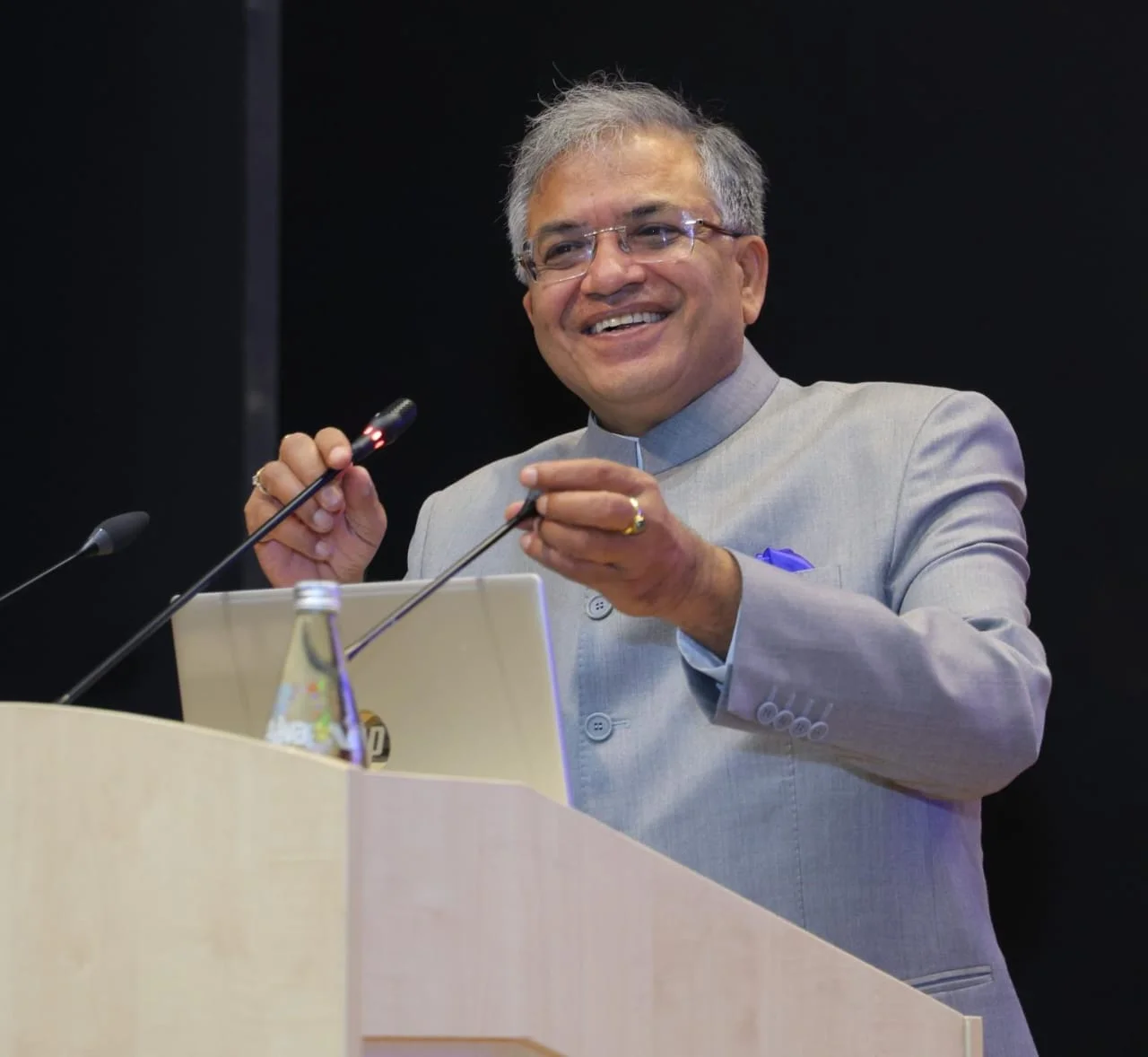 निर्वाचन आयोग ने उठाए 18 महत्वपूर्ण कदम