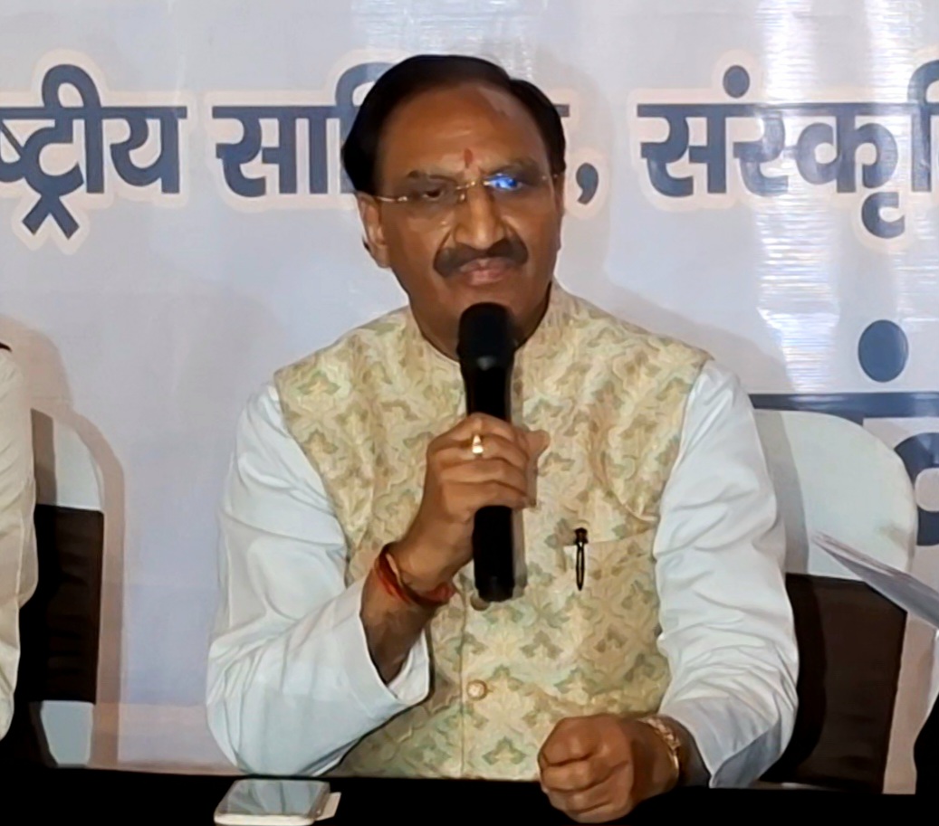 उत्तराखंड के लेखक गांव में बहेगी साहित्य की गंगा जुटेंगे 60 से अधिक देशों के साहित्यकार