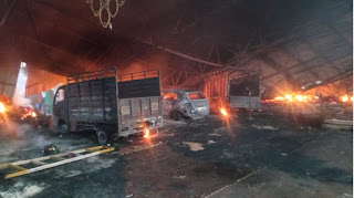 ऋषिकेश में वेडिंग पॉइंट में भीषण आग, चार वाहन जलकर खाक