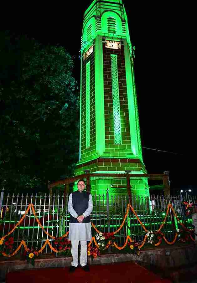 मुख्यमंत्री धामी ने किया देहरादून के ऐतिहासिक घण्टाघर के भव्य रूपांतरण एवं स्वचालित प्रकाश व्यवस्था का लोकार्पण