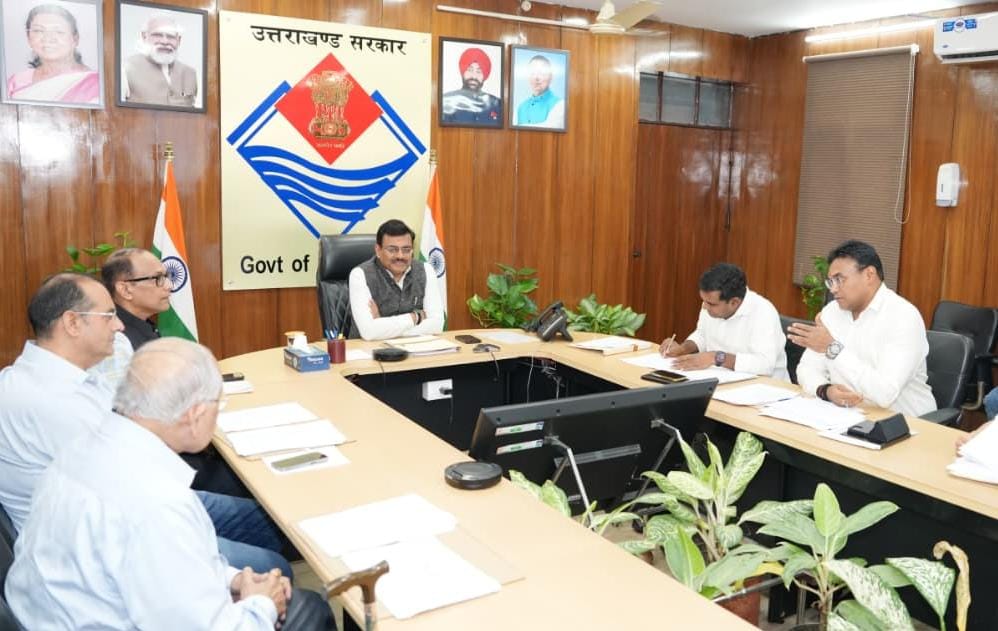 दूध व दुग्ध उत्पादों में मिलावट रोकने को संयुक्त अभियान चलाने के निर्देश, मुख्य सचिव आनंद बर्द्धन ने दी सख्त हिदायत