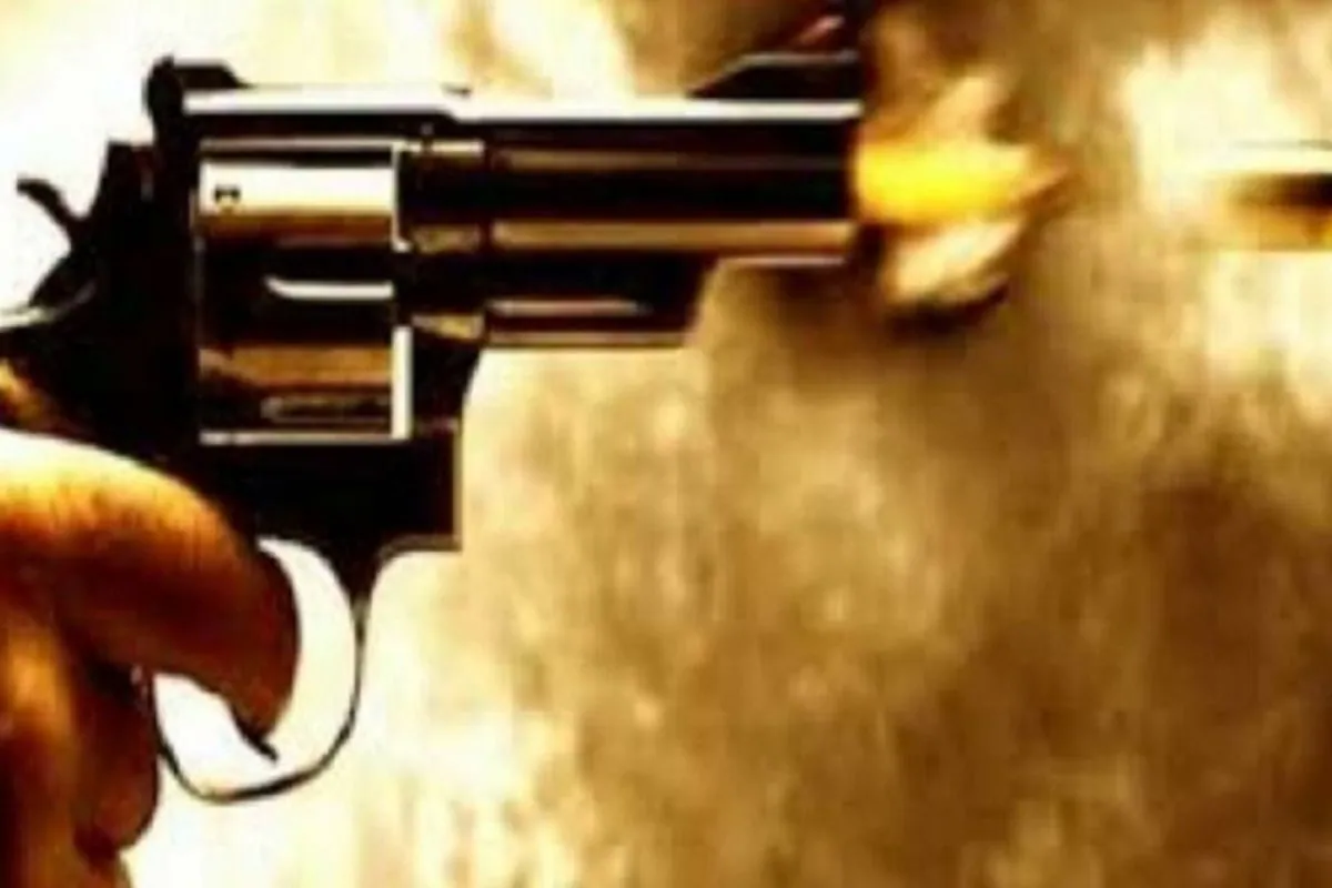 दिनदहाड़े युवक को गोली मारकर फरार, क्षेत्र में अफरा-तफरी