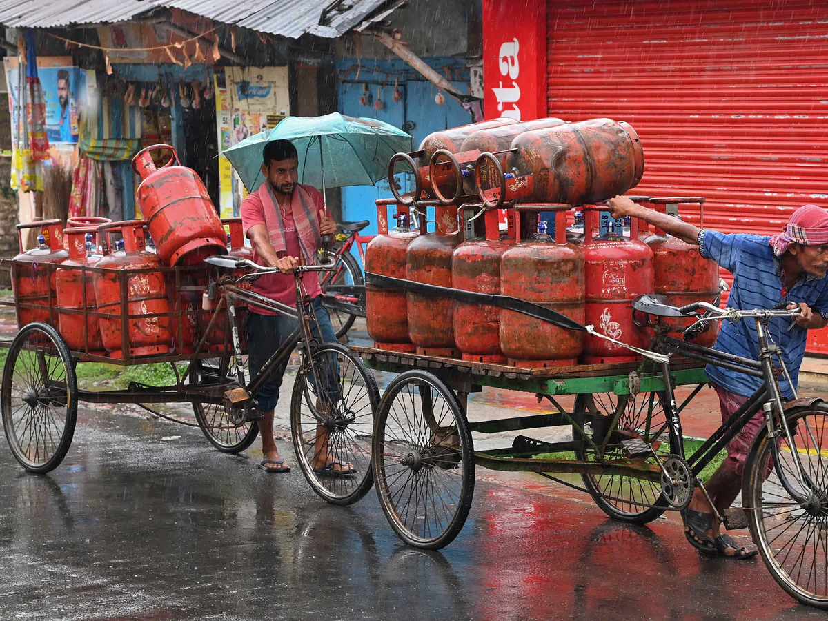 उत्तराखंड: दशहरा से पहले महंगा हुआ एलपीजी सिलेंडर, जानिए कितने बढ़े दाम