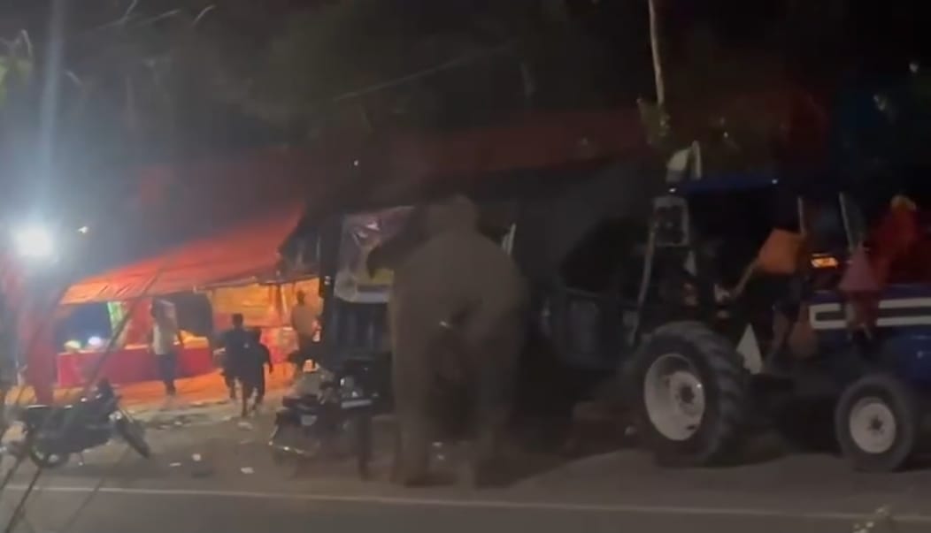 लच्छीवाला में हाथियों का डीजे शोर से बौखलाना, भंडारे में मचाई अफरा-तफरी, एक कांवड़िया घायल