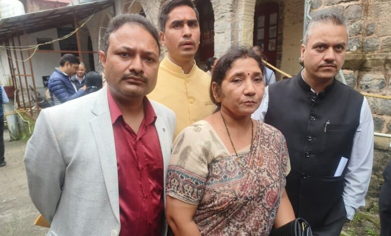 नैनीताल जिला पंचायत अध्यक्ष चुनाव परिणाम घोषित: बीजेपी की दीपा दरमवाल बनीं अध्यक्ष