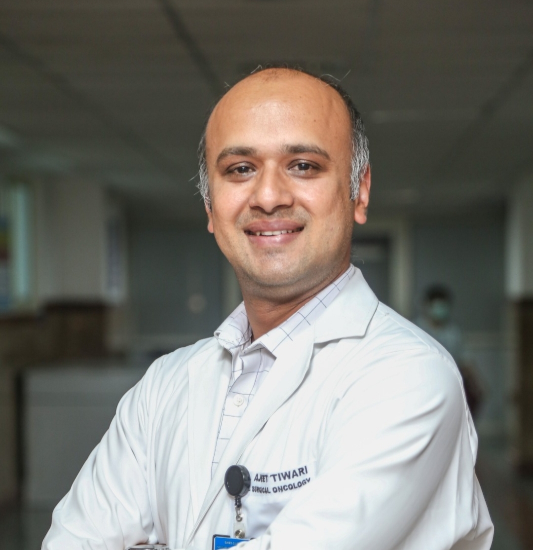 स्टेज-3 कोलन कैंसर की जटिल सर्जरी श्री महंत इन्दिरेश अस्पताल में सफल