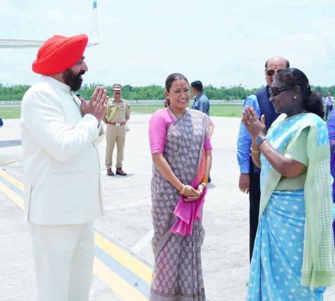 कैबिनेट मंत्री रेखा आर्या ने दी राष्ट्रपति को विदाई