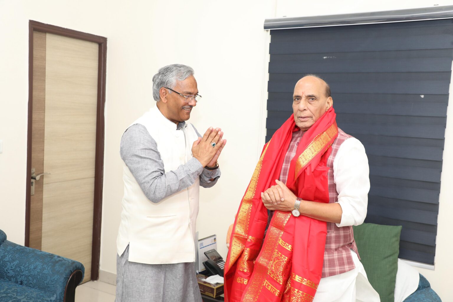 पूर्व मुख्यमंत्री, वर्तमान सांसद हरिद्वार त्रिवेन्द्र सिंह रावत ने केंद्रीय रक्षा मंत्री से की शिष्टाचार भेंट