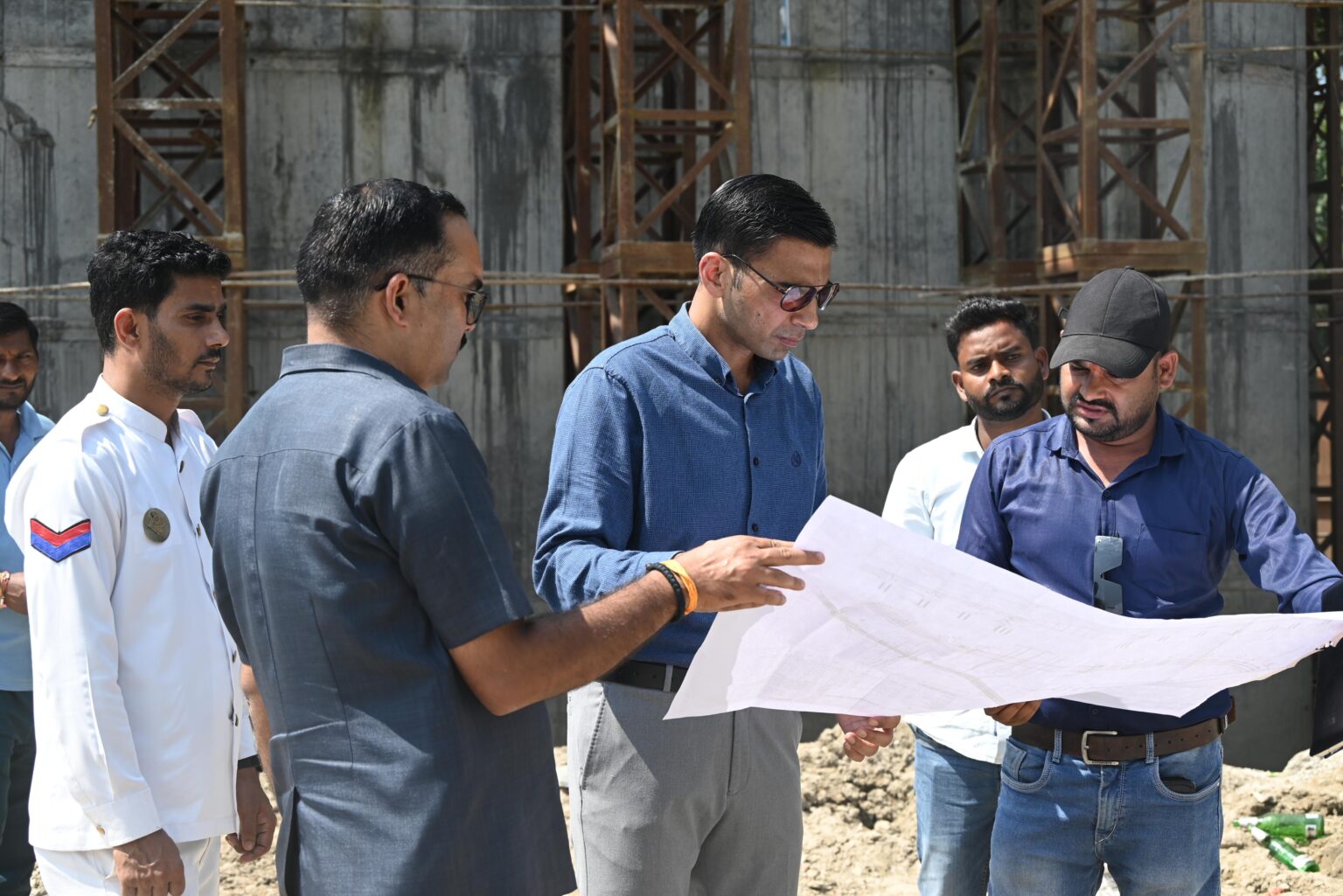 भंडारीबाग आरओबी परियोजना की जगी उम्मीद: सीएम के निर्देश पर डीएम पंहुचे निरीक्षण पर, नोडल अधिकारी किए नामित