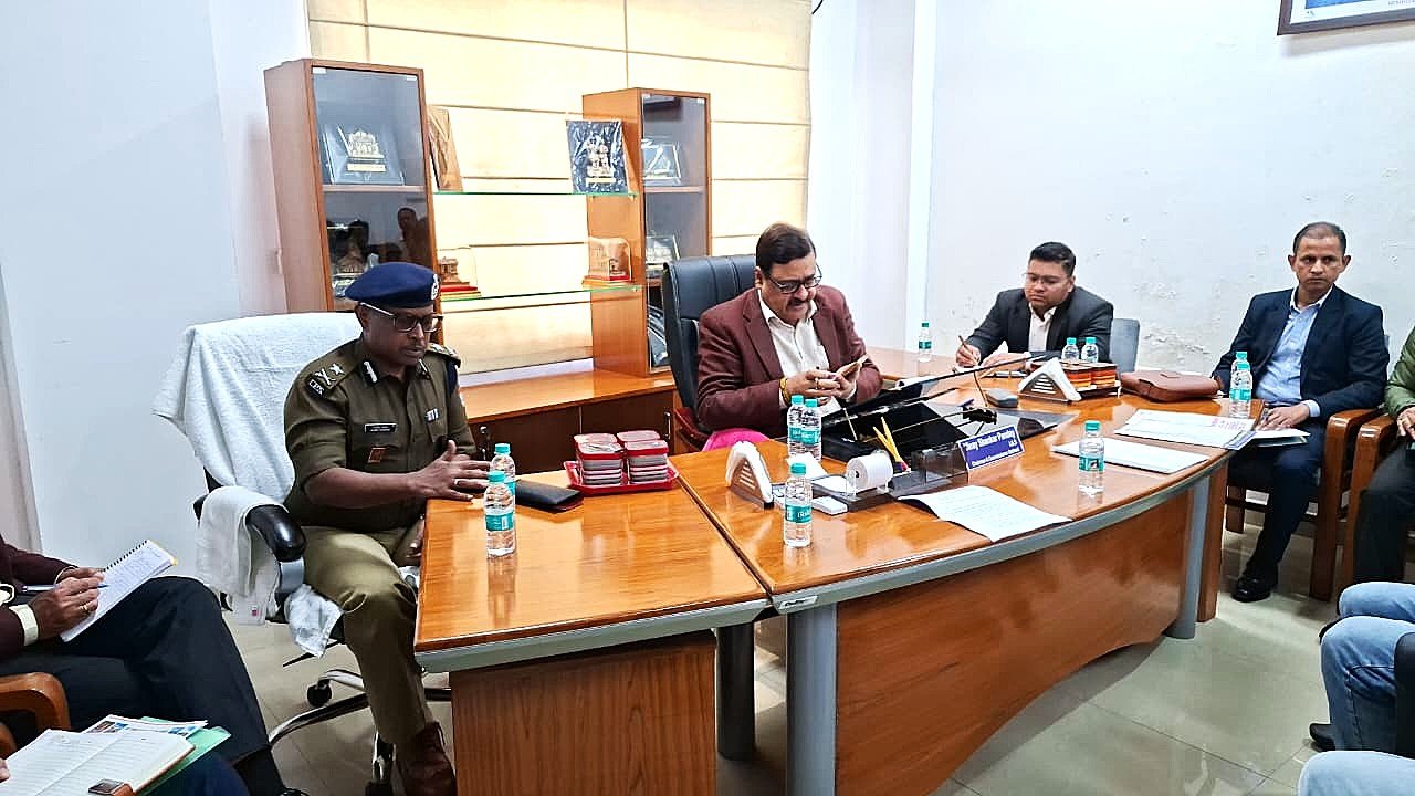 चारधाम यात्रा 2026 की तैयारियाँ तेजः गढ़वाल आयुक्त ने स्टेकहोल्डर्स संग की अहम बैठक